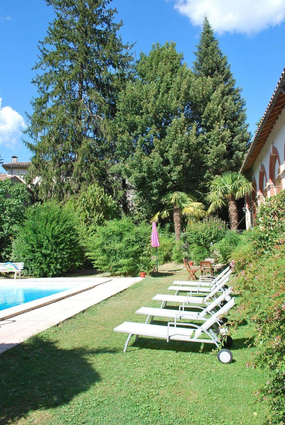 Hotel Les Bellugues Saint-Jean-du-Gard Exterior photo